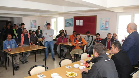 Erdemli Belediye Başkanı Tollu, "Çalışacağız, Üreteceğiz, Müreffeh Yarınlara Ulaşacağız"