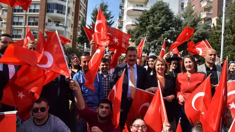 Cumhur İttifakı Mersin Adayı Başkan Tuna; “Biz Bu Milletin Ta Kendisiyiz”