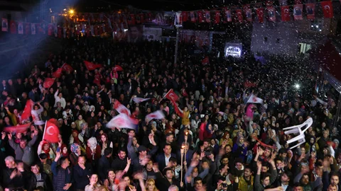 Tollu, Elvanlımızı Taşını da Toprağını Da Seviyoruz