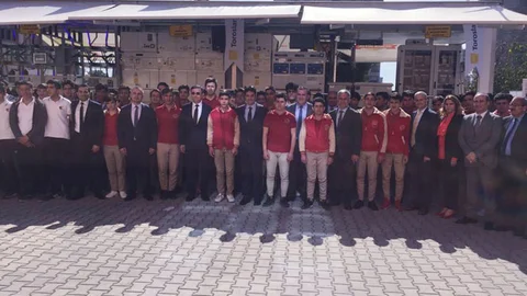 Toroslar EDAŞ Mobil Eğitim Merkezi İle Mersin Yenişehir Yahya Günsür Mesleki ve Teknik Anadolu Lisesi’nde 250 Öğrenciye Eğitim Verdi