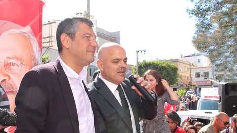 CHP’li Özgür Özel Silifke'de, İyi Partililere Seslendi