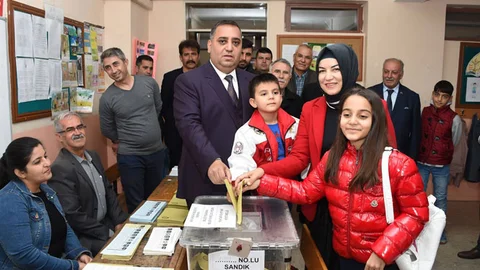 Tarsus Belediye Başkanı Şevket Can, “Oyunu Kullandı”