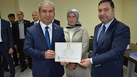 Çamlıyayla Belediye Başkanı Tepebağlı, Mazbatasını Aldı