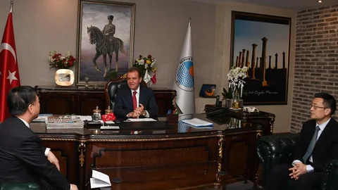 Çin'den Başkan Seçer'e Ziyaret