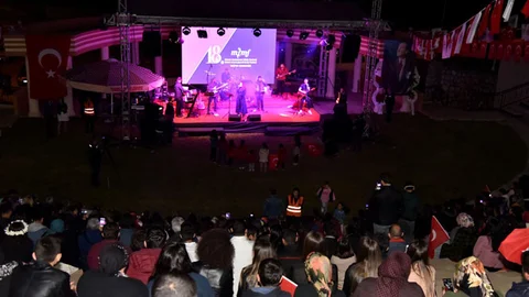 Melikzade’den Muhteşem Konser