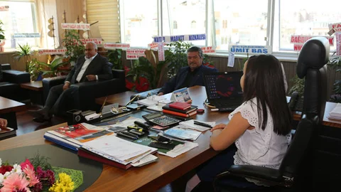 Mersin Erdemli'de Minik Başkanlardan İlk Talimat