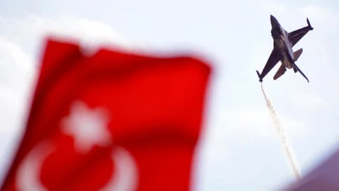 Mersin'deki Solotürk Gösterisi Nefes Kesti