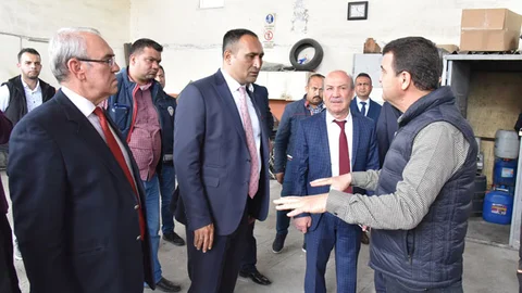 Toroslar Belediye Başkanı Yılmaz, Atölyeleri Gezdi