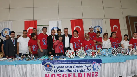 Mersin'de Bu Yıl 12.'si Düzenlenen Geleneksel Engelliler Haftası Şöleni Başladı