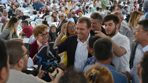 Başkan Seçer, Silifkelilerle İftar Sofrasını Paylaştı