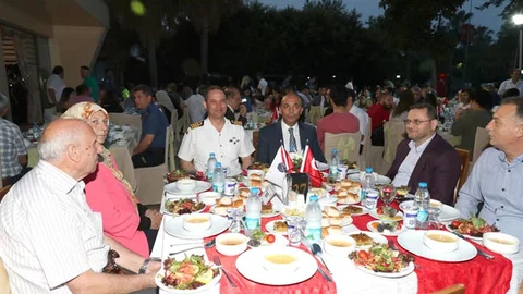 Mersin Emniyetten İftar Yemeği