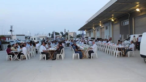 Tarsus Ticaret Borsası Üyeleri İle İftar Programında Buluştu