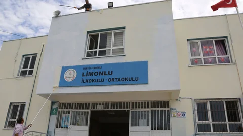 Erdemli Belediyesin’den Limonlu’ya da Eğitim Desteği