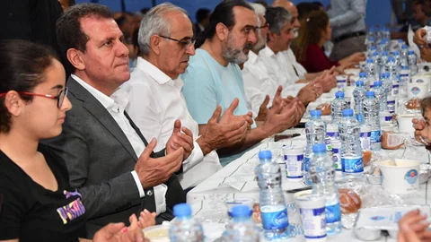 Karaduvar’da İlk Defa İftar Sofrası Kurdu