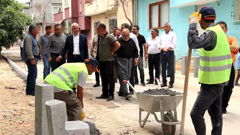 Akdeniz Belediye Başkanı Gültak, Çalışmaları Mahallinde Denetledi