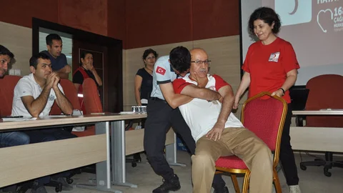 Tarsus Belediye Personeline "İlk Yardım" Güncelleme Eğitimi Verildi