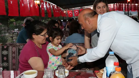 Emniyetin Düzenlediği İftar Yemeğinde, Şehit ve Gazi Aileleri Bir Araya Geldi