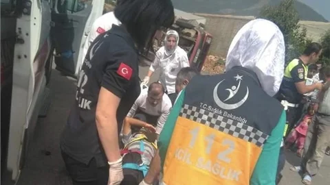 Trafik Kazasında 8 Kişi Yaralandı