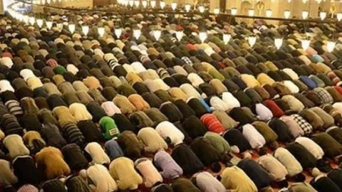 Mersin’de Ramazan Bayramı Namazı Saat Kaçta? Bayram Namazı Saati