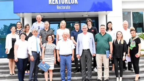 Çağ Üniversitesi Rektörlüğünde Kariyer Günleri Değerlendir Toplantısı Yapıldı
