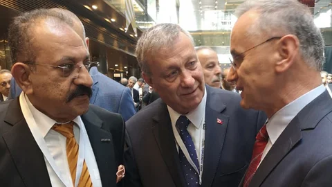 Arslan; Türkiye Tarımı Dünya Piyasaları İle Rekabet Edebilir Düzeyde