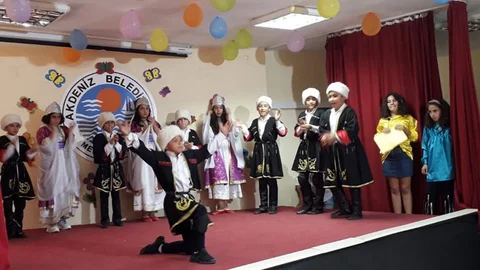 Mahalle Evlerinde Tiyatro ve Halk Oyunu Kursları Başladı