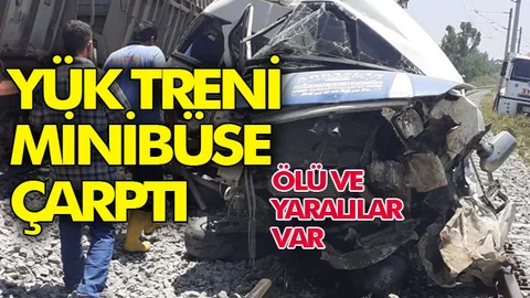 Yük Treni Tarım İşçilerini Taşıyan Minibüse Çarptı