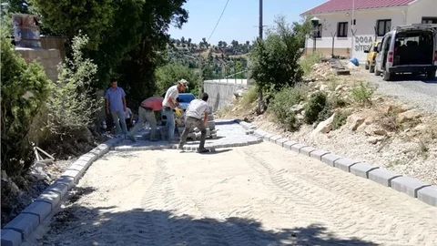 Tarsus Belediyesi Sorunları Ortadan Kaldırmak İçin Çalışmalar Yürütüyor