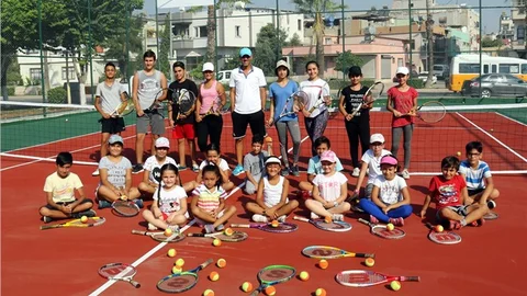 Akdeniz’de Şampiyon Raketler Yetişiyor