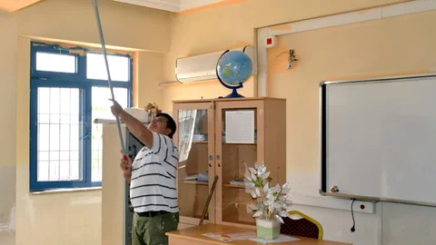 Mersin'de Okullar Yeni Döneme Hazırlanıyor