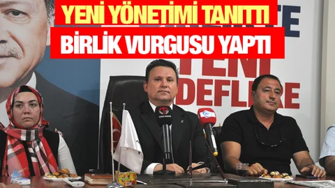 Ak Parti Tarsus İlçe Yönetimi Basına Tanıtıldı