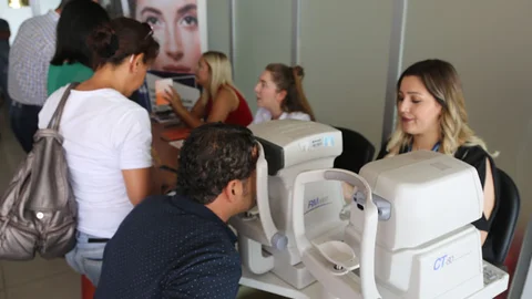 Erdemli Belediyesi Çalışanlarına Göz Muayenesi