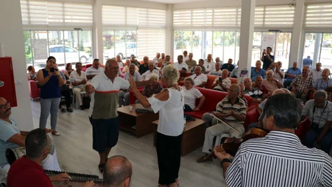 Yılların Yorgunluğunu Müzikle Attılar