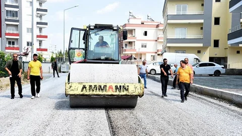 Bir Mahallede Asfalt Çalışmalarının Sonuna Gelindi