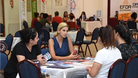 Üniversite Adayı Gençler Tercih Danışmanlığına Akın Etti