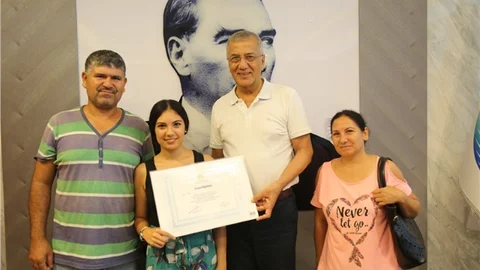 Başkan Tarhan’ın Eğitim Desteği İle Mezun Oldu