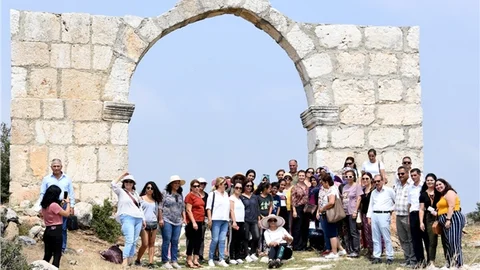 Mersin'de Tarih Kokan Buluşma