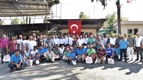 Toroslar Belediye Başkanı Yılmaz, Personelle Bayramlaştı