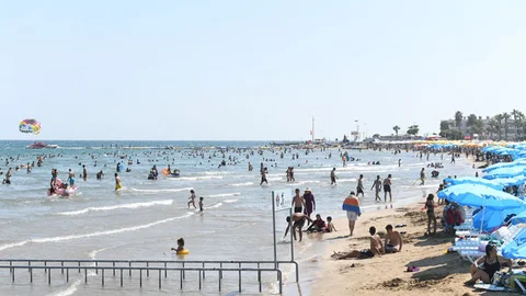 Halk Plajları 50 Bin Tatilciyi Ağırladı