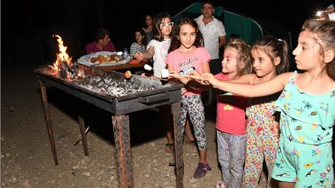 Mersin'de Anne ve Çocuklar İlk Kez Kamp Yaptı