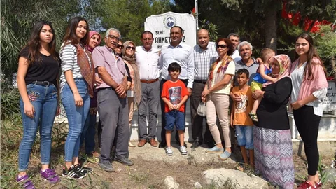 Ülkücü Şehit Boz, Kabri Başında Dualarla Anıldı