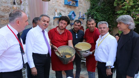 Doğu Akdeniz Lezzet Turu Tarsus Tatlarıyla Buluştu