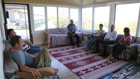 Başkan Tarhan En Az Oyu Aldığı Tol’u Ziyaret Etti