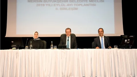 Mersin'de Borçlanma Yetkisi Oy Çokluğuyla Meclisten Geçti