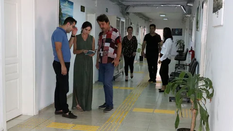 Koridorlarda Müzik Sesleri!