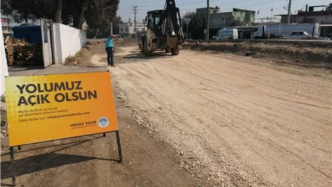Büyükşehir Belediyesi, Tarsus’ta Yol Yapım ve Bakım Çalışmalarına Aralıksız Devam Ediyor