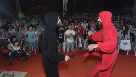 Mersin Yenişehir’de Parklar Sahne Oldu, Çocuklar Tiyatroyla Tanıştı