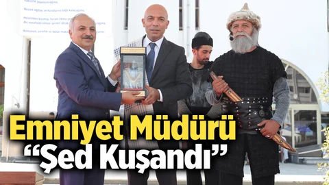 Mersin Emniyet Müdürü Mehmet Şahne, Şed Kuşandı