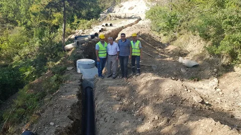 Sorun Yaşanan Bölgeye MESKİ Kanalizasyon Borusu Döşedi