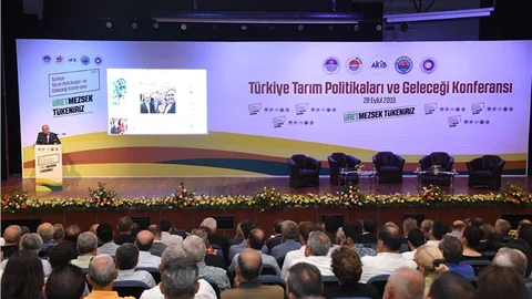 "Türkiye Tarım Politikaları ve Geleceği Konferansı" Mersin'de Yapıldı